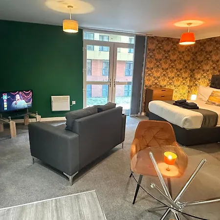 Beehosting Adelphi Wharf Apartments-3